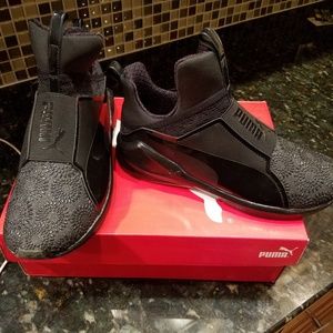 Kim Kardashian Fierce Puma Sneakers Size 7.5